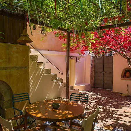 Βίλα Traditional House